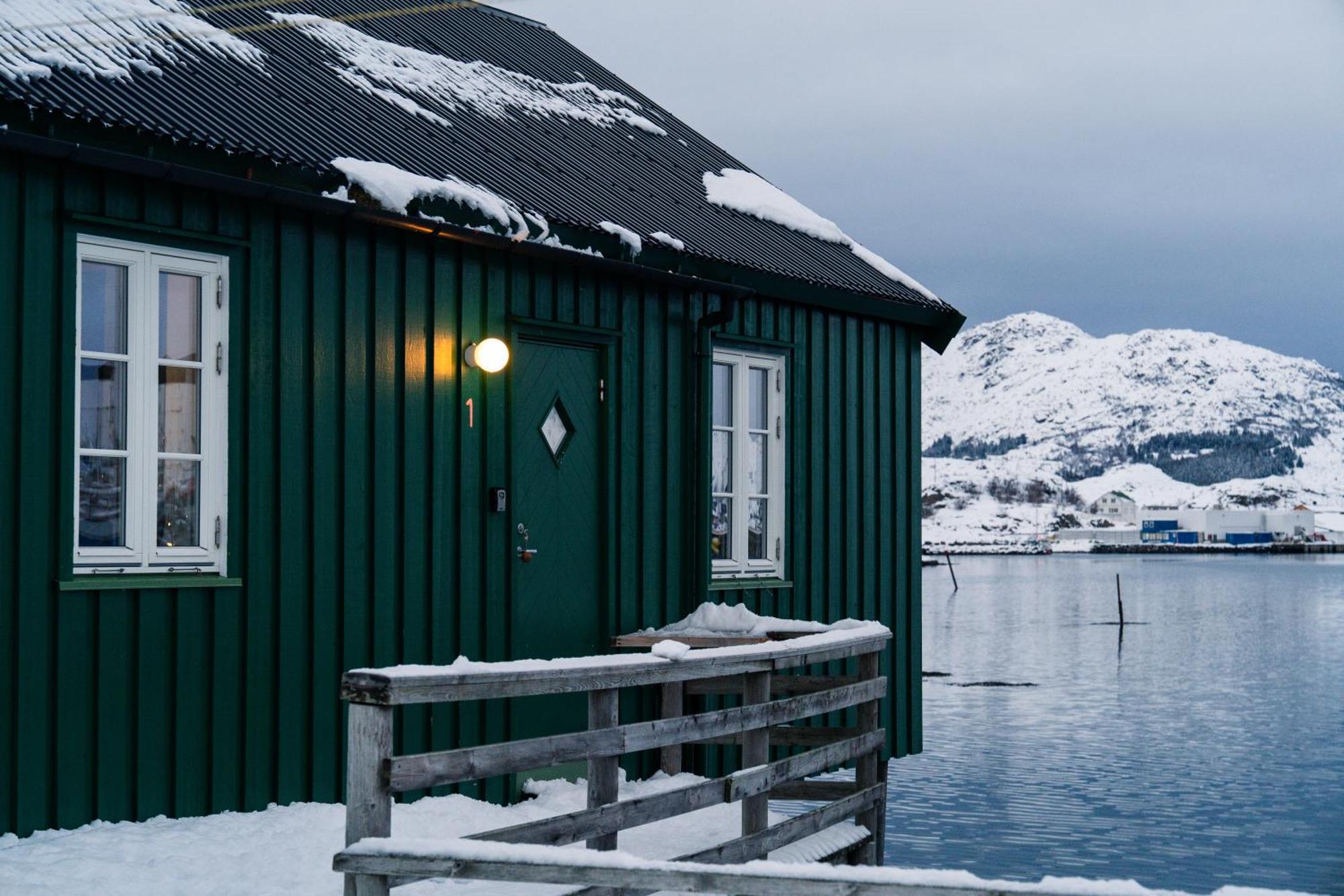 Kraemmervika Rorbuer - Rustic Cabins In Lofoten バルスタ エクステリア 写真